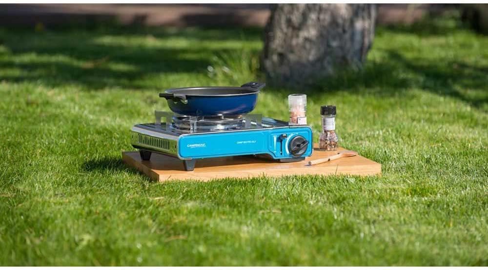 Campingaz Camp Bistro DLX, kompaktes Outdoor-Gas/Gaskartuschen/Campingkocher, Camp Bistro DLX, 1 Glühbirne, 2200 Watt, mit Überhitzungsschutz und Tragetasche – Bild 2
