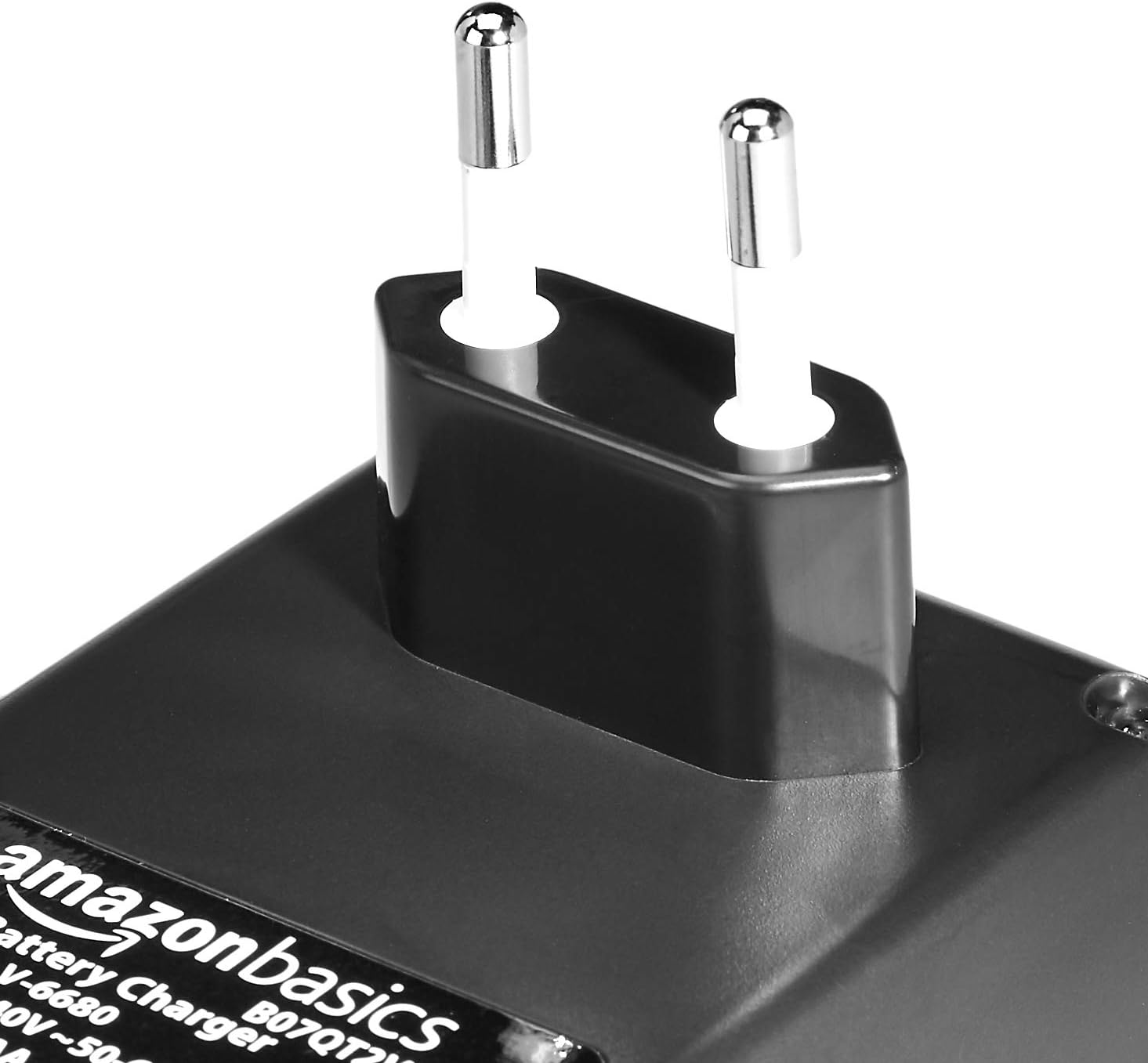 Intelligentes digitales Batterieladegerät von Amazon Basics für 4x AA/AAA-Batterien – Bild 4