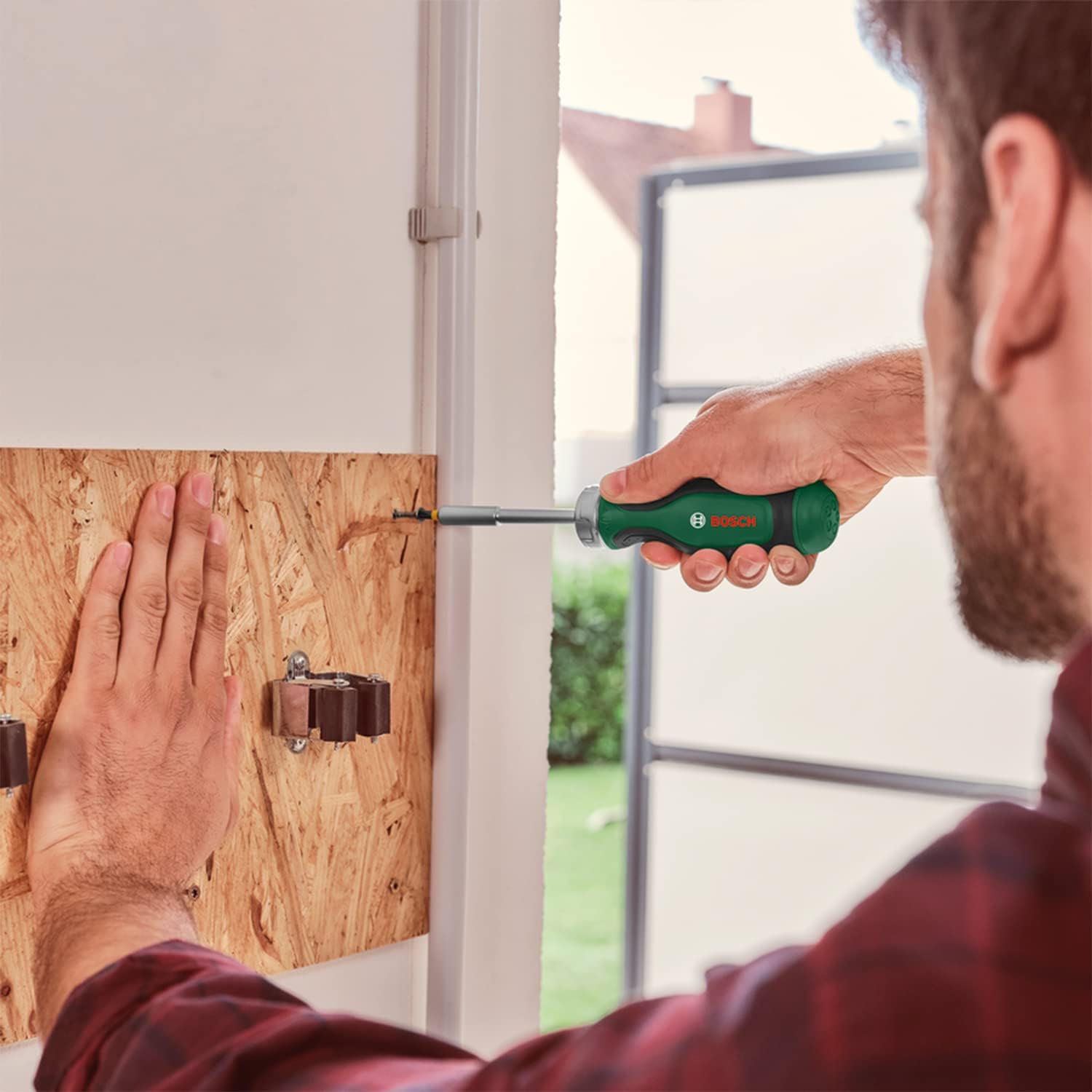 Bosch Ratschenschraubendreher mit Bitmagazin, 12-teilig (Ratschenschraubendreher mit hohem Drehmoment; 12 Bits im integrierten Bitmagazin enthalten; magnetischer Bithalter), Amazon Edition – Bild 5