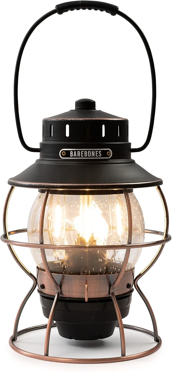 Barebones Eisenbahnlaterne – Vintage-LED-Laterne mit wiederaufladbarem Akku – Außenleuchte mit einstellbarer Helligkeit für Campingausrüstung, Garten und Heimdekoration (Antik-Bronze) – Bild 2