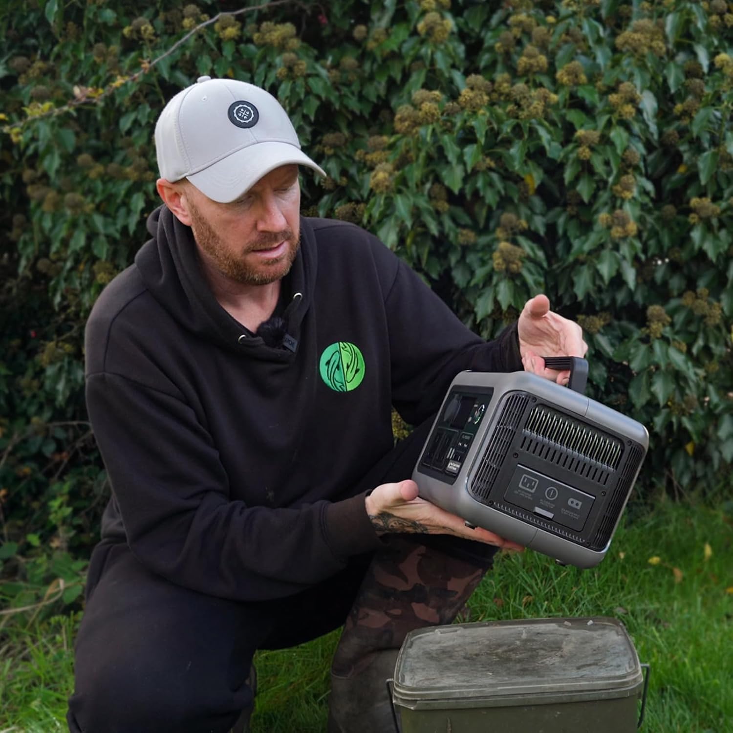ALLPOWERS Tragbares Kraftwerk R600, 299 Wh LiFePO4-Batterie-Solargenerator mit 2 x 600 W (1200 W Spitze) Wechselstromausgang, Schnellladung in 1 Stunde für Garten, Party, Reisen, Camping, Wohnmobil, Notfall – Bild 9