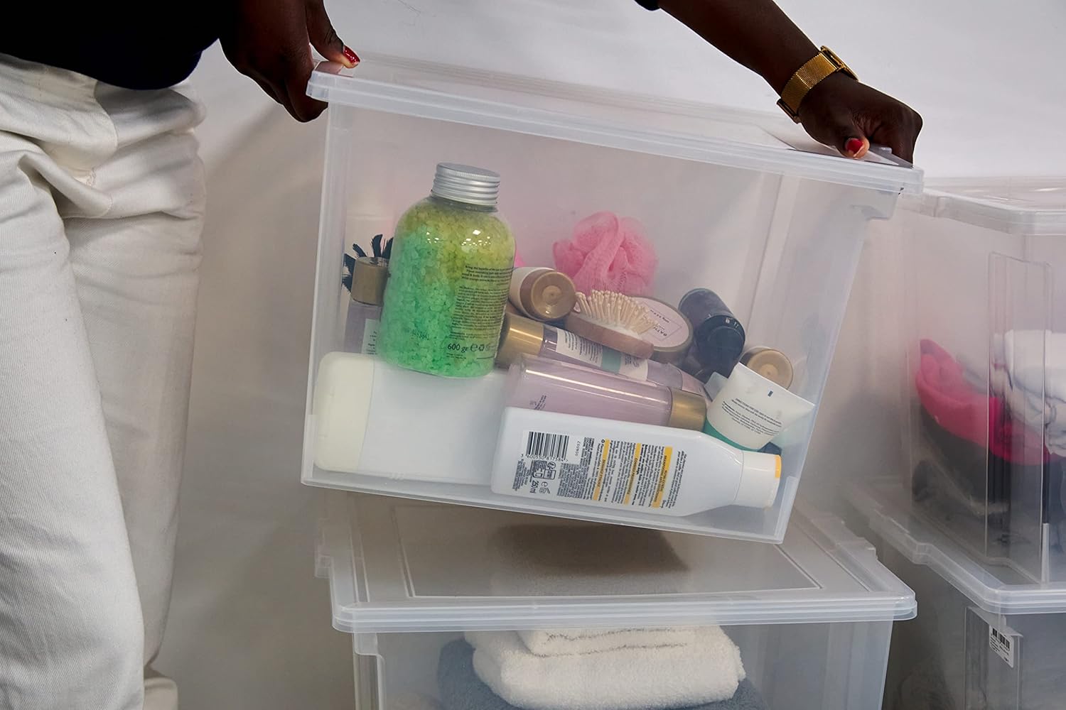 Iris Ohyama Vielseitige Aufbewahrungsbox mit Deckel, Stapelboxen, 30 l, 6er-Set, transparent, stapelbar, Kunststoff, für Schrank, Regale, Organisation, Kleidung, Bettwäsche, Kunststoffbox mit Deckel, USB-M – Bild 9