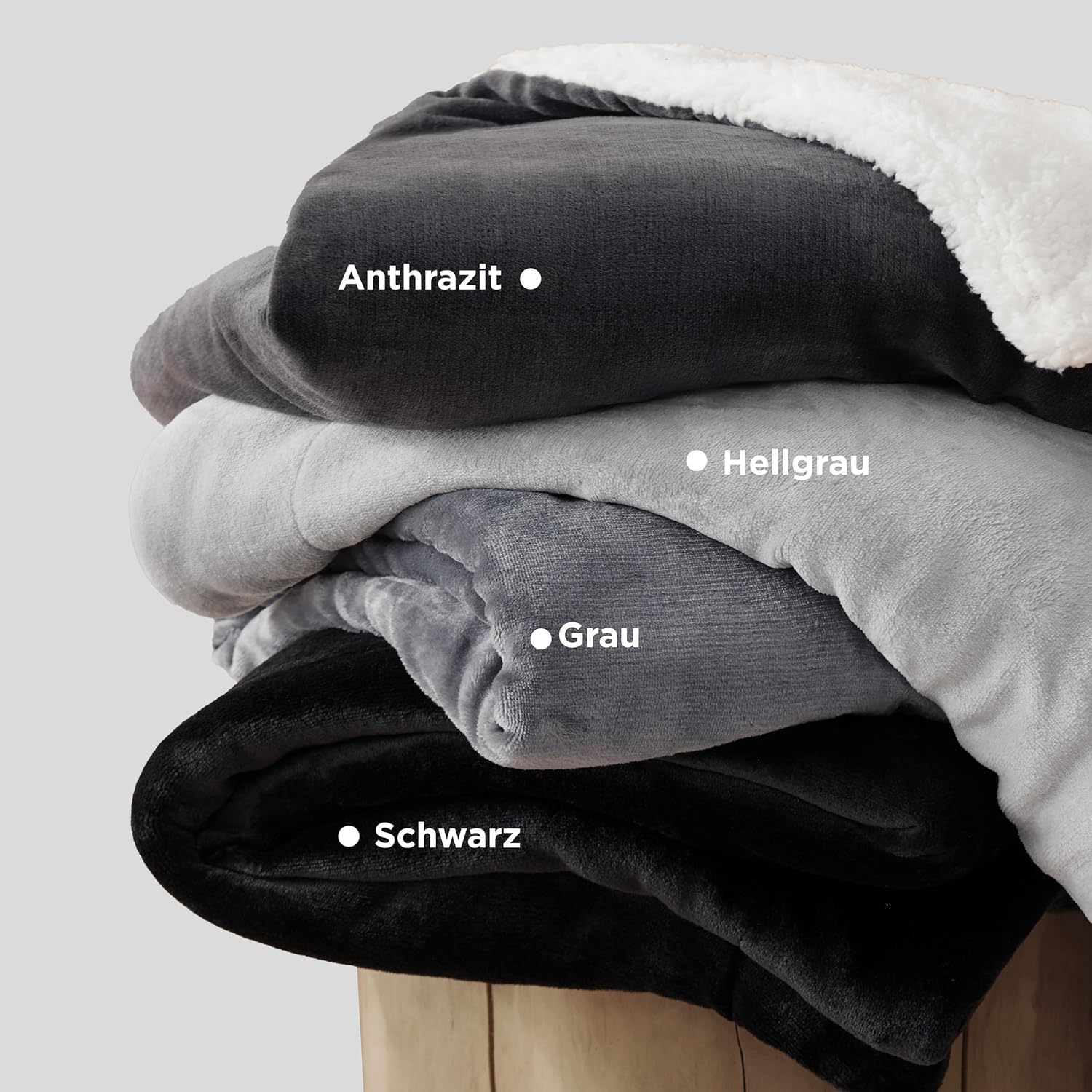 Bedsure Sherpa doppelseitige Decken, Kuscheldecken, extra dicke und warme Sofadecke, Couchdecke aus Sherpa, superflauschige Fleecedecke als Sofaüberwurf oder Wohnzimmerdecke – Bild 6