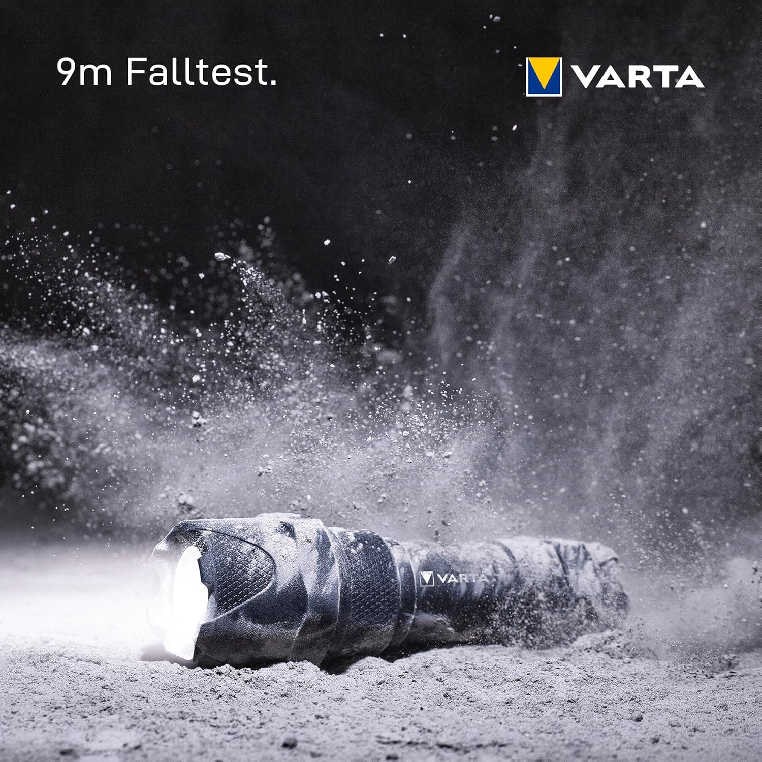 Varta Indestructible H30 Pro COB LED-Laterne mit 6 x AA Longlife Power-Batterien, wasser- und staubdicht, stoßdämpfend, bruchsichere Linse und Reflektor – Bild 8